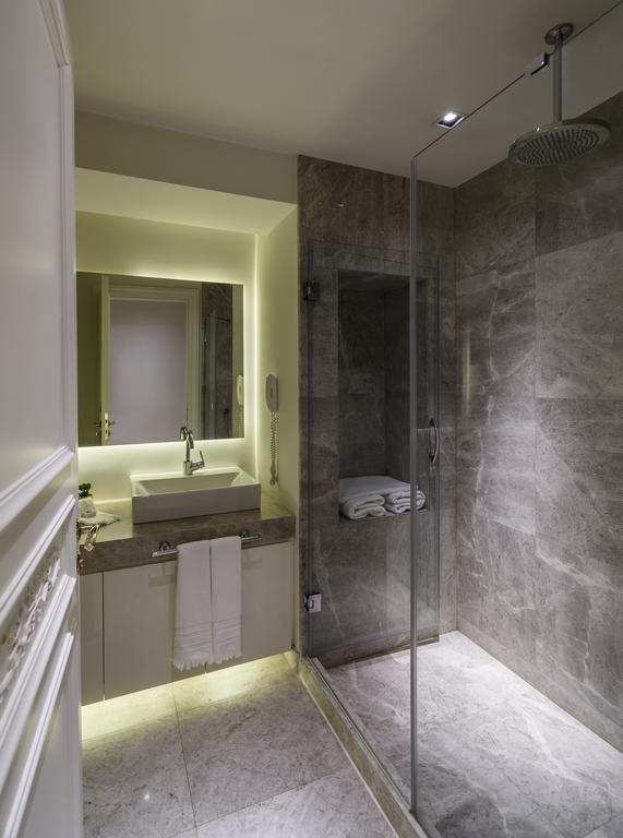 Stay Lab Taksim 15 Suites Istanboel Buitenkant foto