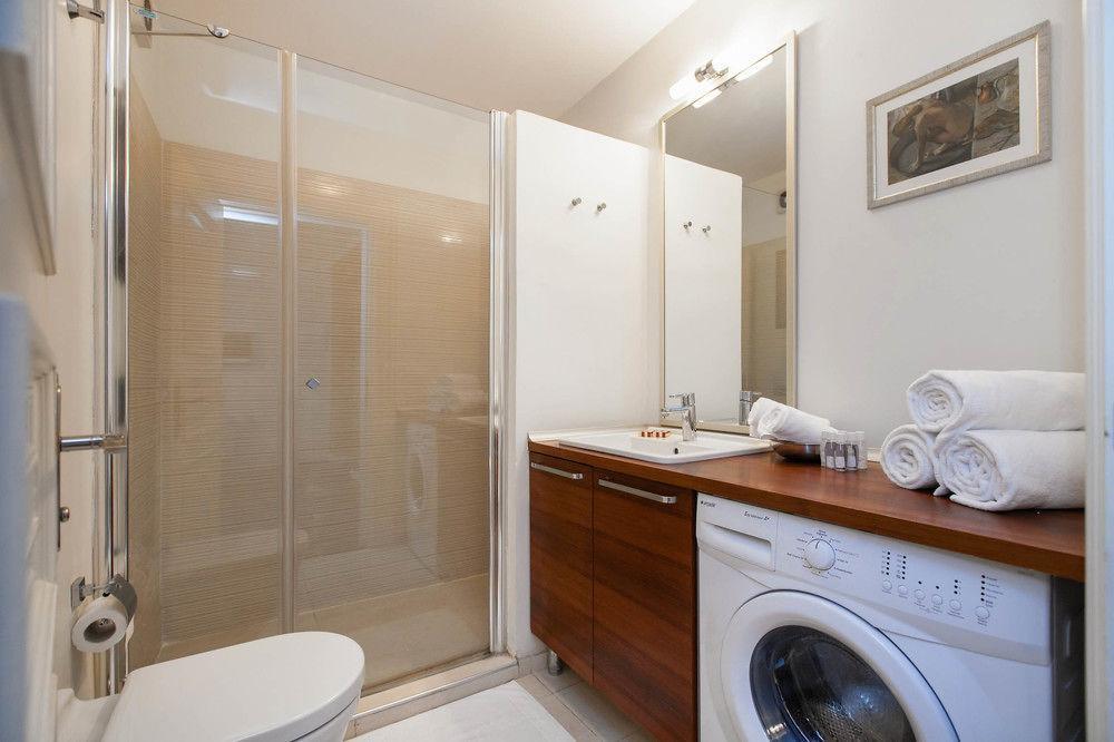 Stay Lab Taksim 15 Suites Istanboel Buitenkant foto