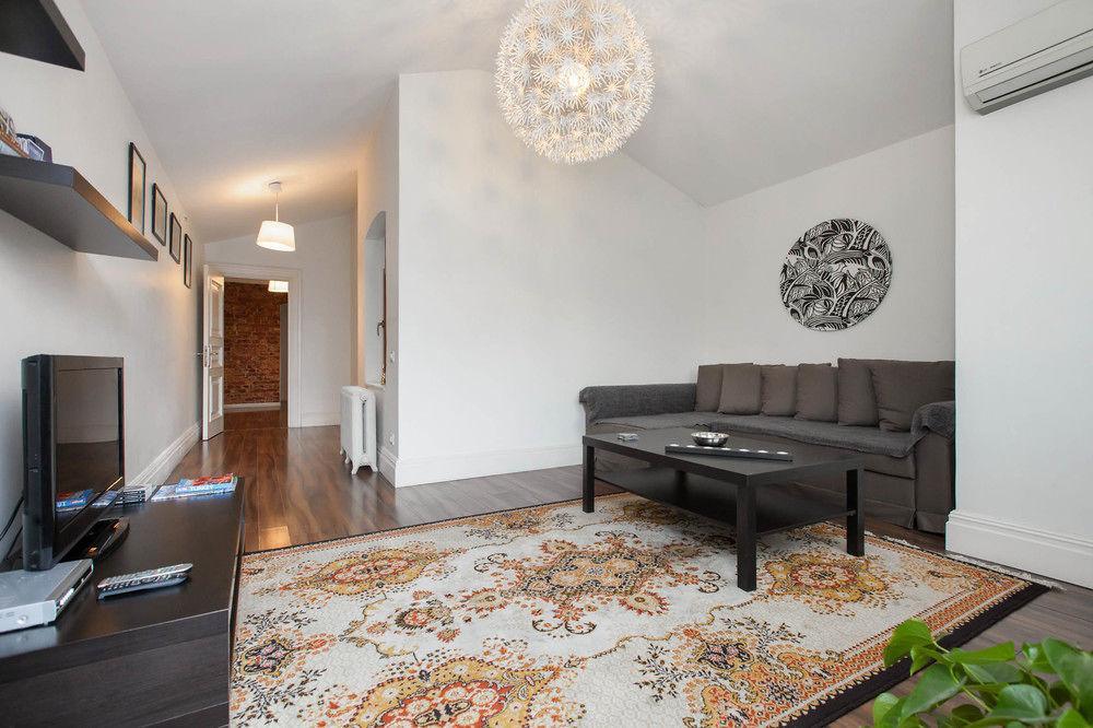 Stay Lab Taksim 15 Suites Istanboel Buitenkant foto