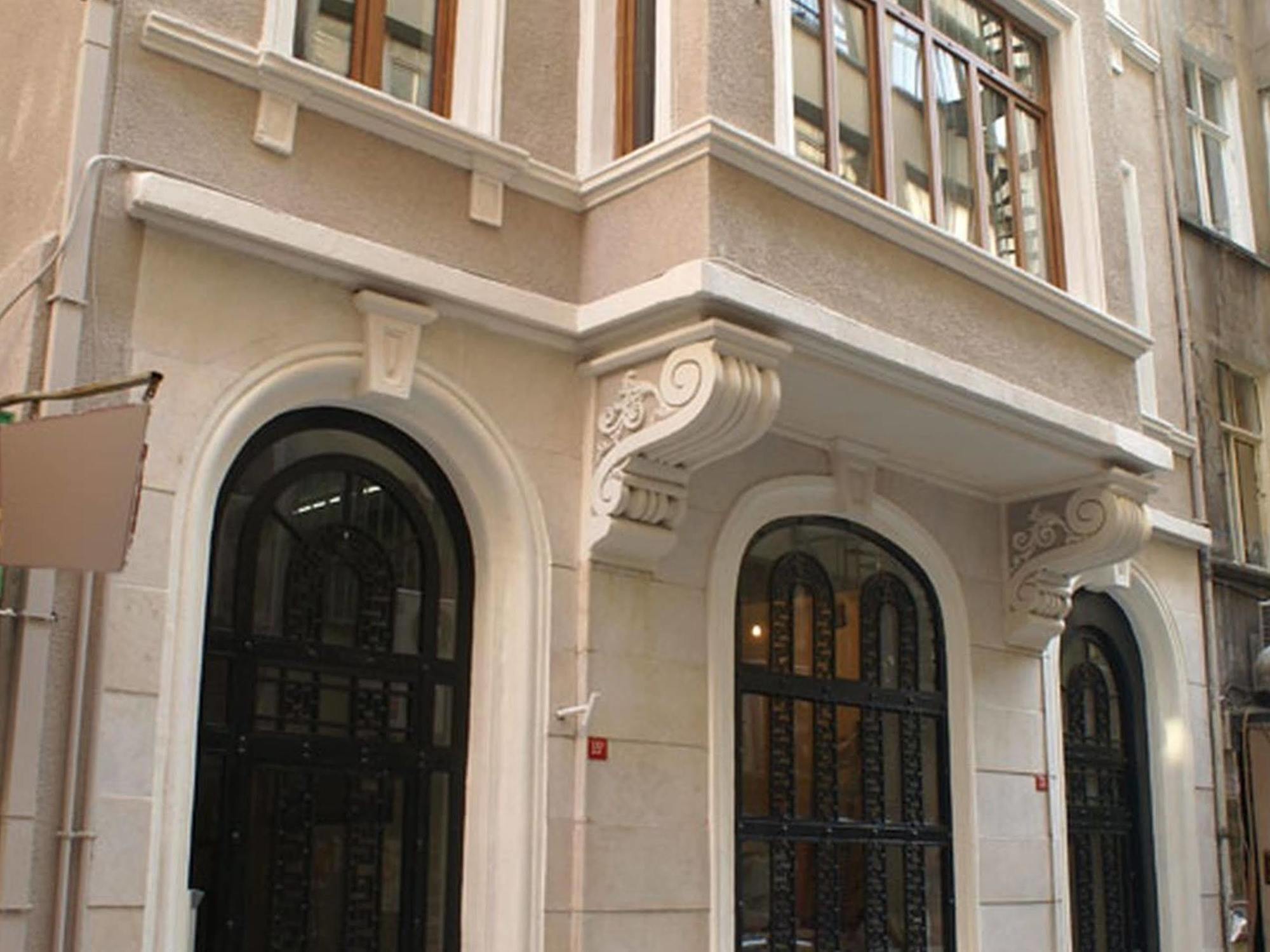 Stay Lab Taksim 15 Suites Istanboel Buitenkant foto